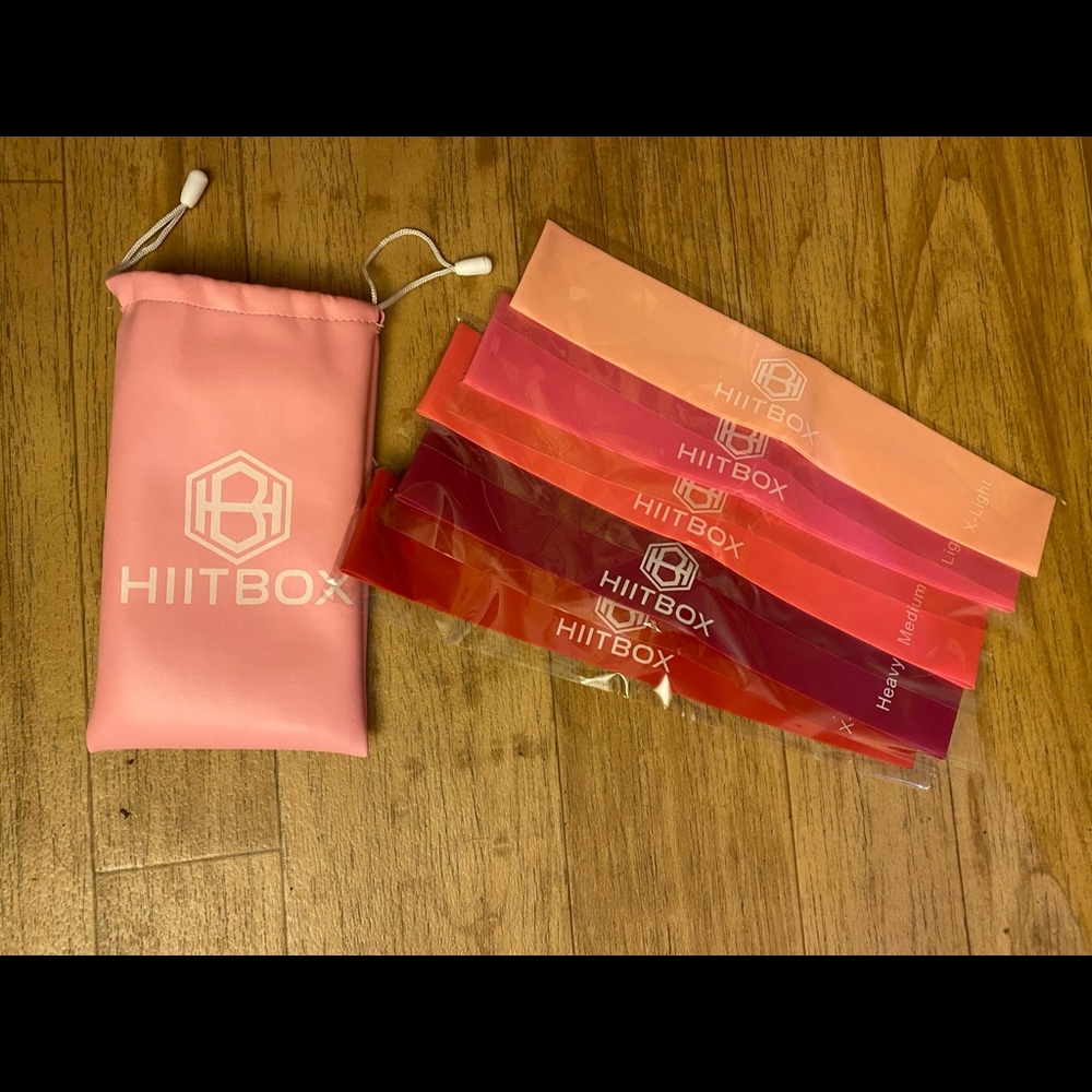 Exercise band set with bag
